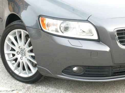 Used 2011 Volvo S40 T5 FWD image 3