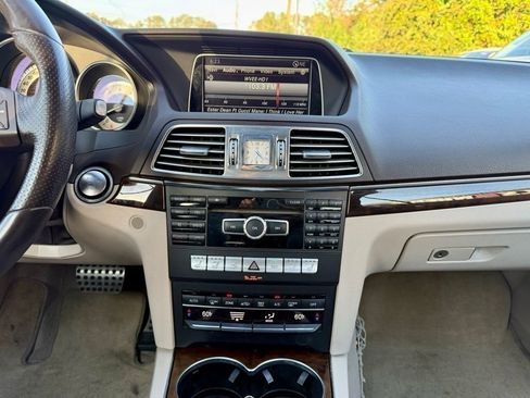 Used 2014 Mercedes-Benz E 350 E 350 image 22