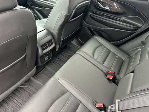 Used 2024 GMC Terrain Denali w/ Black Diamond Edition image 13