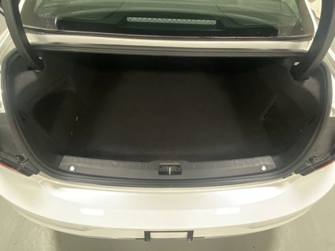 Certified 2025 Volvo S90 B6 Plus image 8