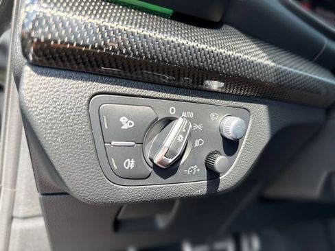 Used 2024 Audi SQ5 Prestige image 28