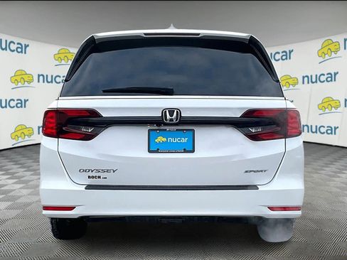 Used 2023 Honda Odyssey Sport image 5