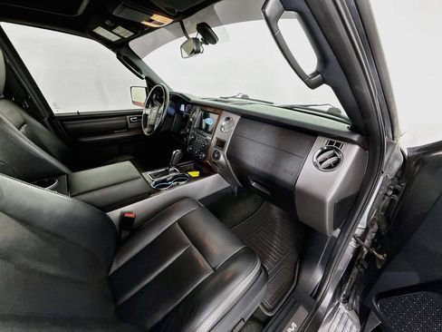 Used 2017 Ford Expedition EL Platinum AWD/4WD image 28