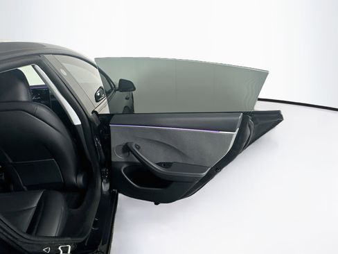 Used 2025 Tesla Model 3 Long Range RWD image 29