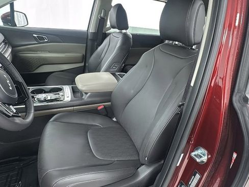 New 2026 Kia Carnival EX image 10