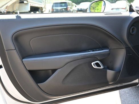 Used 2019 Dodge Challenger R/T Scat Pack w/ Shaker Package RWD image 32