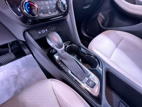 Used 2023 Buick Encore GX Preferred w/ Cold Weather Comfort Package FWD image 30