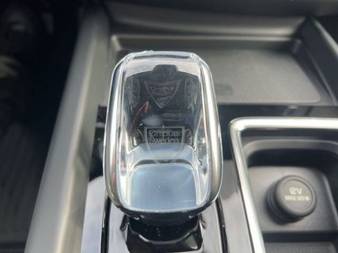 New 2026 Volvo XC60 B5 Plus w/ Protection Package Premier AWD/4WD image 34