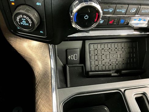 Used 2025 Ford F150 King Ranch AWD/4WD image 17