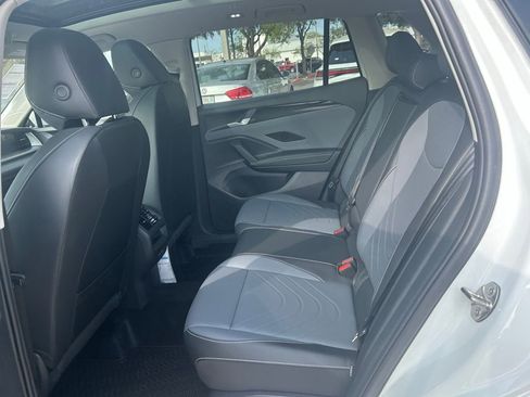 New 2026 Volkswagen Tiguan SE AWD/4WD image 49