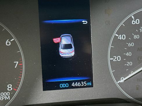 Used 2024 Toyota Corolla LE image 18