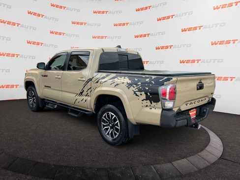 Used 2020 Toyota Tacoma TRD Sport image 3