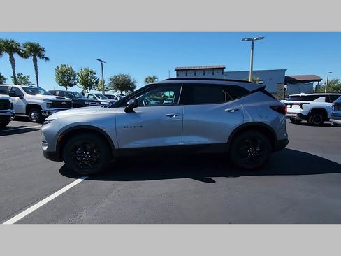 New 2025 Chevrolet Blazer LT w/ Midnight/Sport Edition image 17