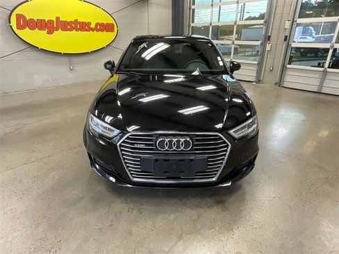 Used 2018 Audi A3 e-tron Premium Plus w/ Technology Package image 8