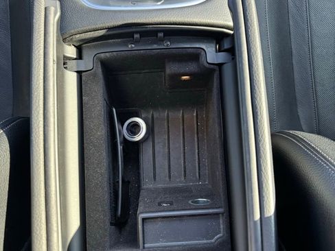 Used 2019 BMW 740i image 16