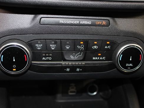 Used 2025 Ford Escape Active AWD/4WD image 31