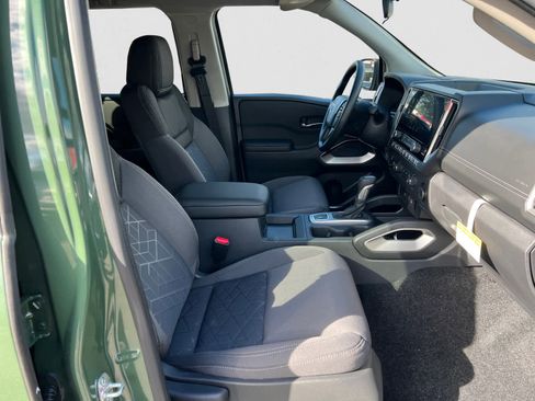 New 2026 Nissan Frontier SV AWD/4WD image 15