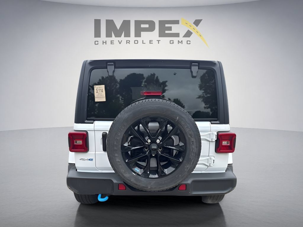 Used 2023 Jeep Wrangler Unlimited Sahara w/ Cold Weather Group AWD/4WD image 3