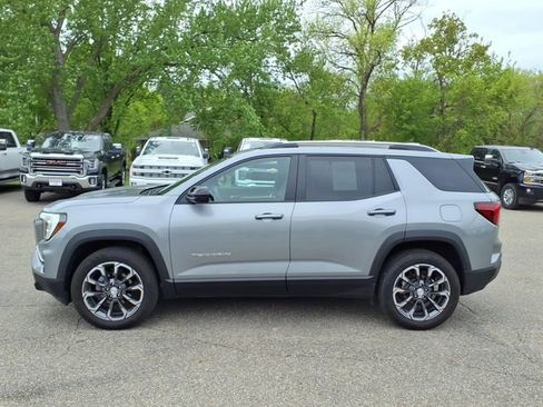 Used 2025 GMC Terrain Elevation w/ Elevation Premium Package AWD/4WD image 7