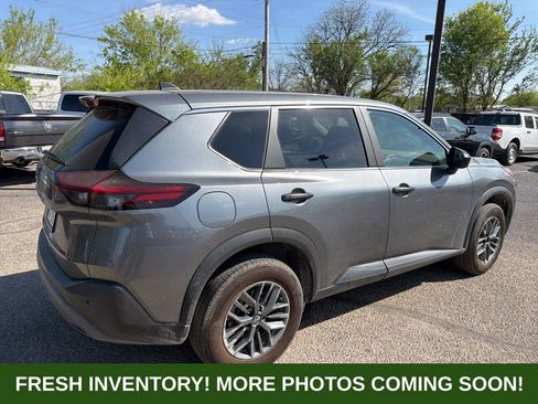 Used 2023 Nissan Rogue S image 5