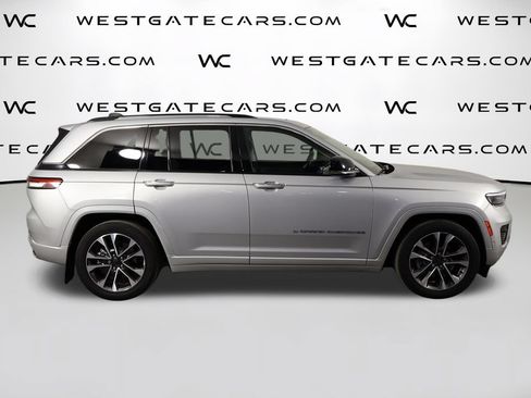 Used 2022 Jeep Grand Cherokee Overland w/ Advanced Protech Group III AWD/4WD image 64