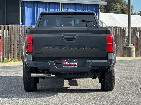 New 2026 Toyota Tacoma TRD Off-Road image 5