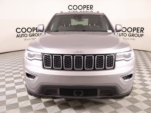 Used 2021 Jeep Grand Cherokee Laredo image 8