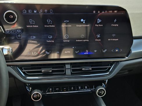 New 2026 Chevrolet Equinox EV RS image 13