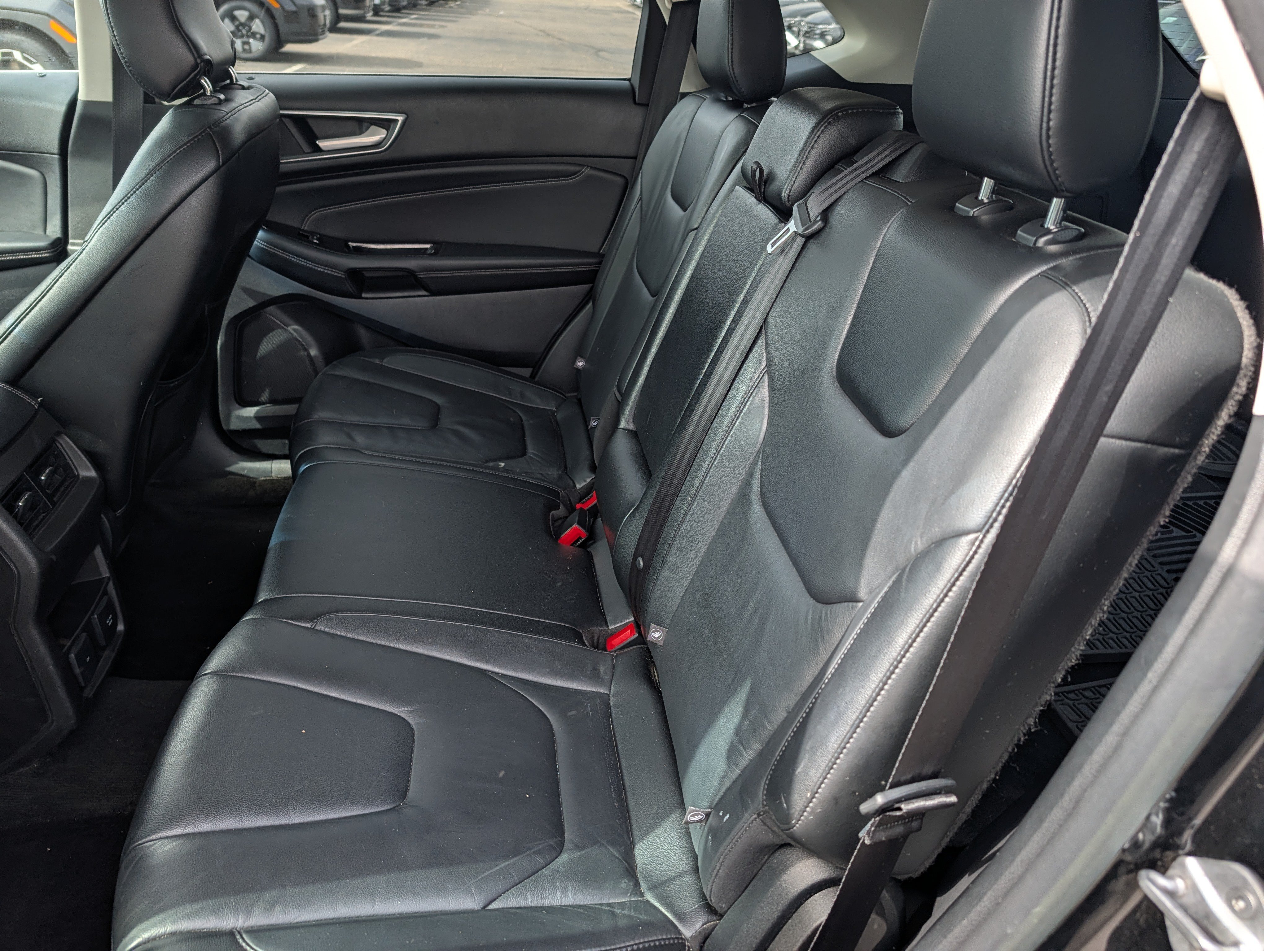 Used 2015 Ford Edge Titanium w/ Technology Package AWD/4WD image 13
