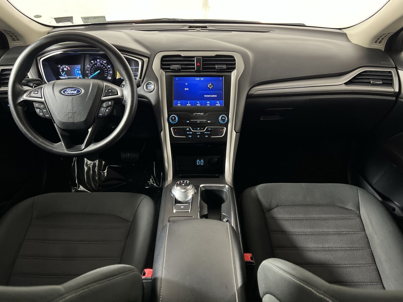 Used 2019 Ford Fusion SE FWD image 20