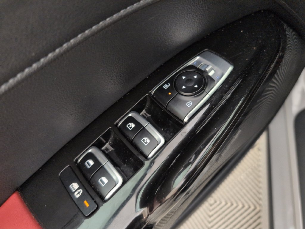 Used 2025 Kia K5 GT-Line w/ GT-Line Premium Package FWD image 34