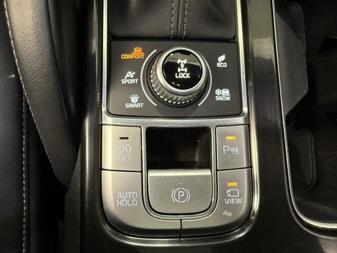 Used 2022 Kia Telluride SX w/ SX Prestige Package image 19