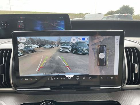 New 2026 Ford Expedition Active image 22