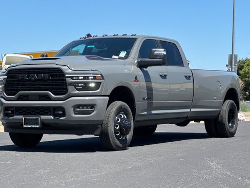 New 2026 RAM 3500 Laramie AWD/4WD image 7