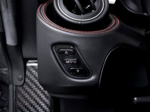 Used 2019 Alfa Romeo 4C Spider RWD image 32