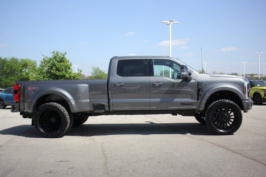 Used 2026 Ford F450 Platinum w/ FX4 Off-Road Package AWD/4WD image 4