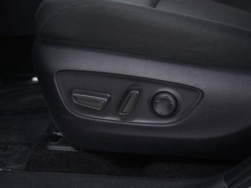 Used 2025 Toyota RAV4 XLE image 26