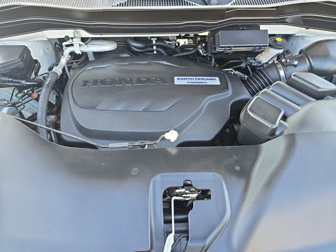 Used 2016 Honda Pilot Touring image 28