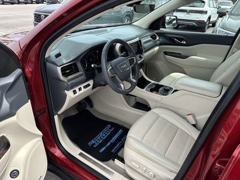 Certified 2022 GMC Acadia Denali w/ Denali Ultimate Package AWD/4WD image 10