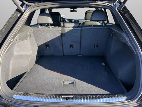 Used 2025 Audi Q3 2.0T Premium image 11