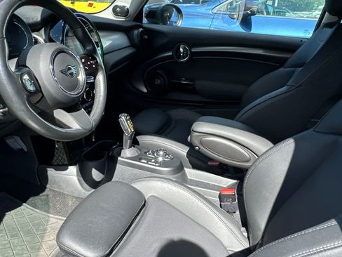 Used 2024 MINI Cooper SE FWD image 5