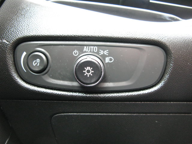 Used 2024 Chevrolet Malibu LT FWD image 16