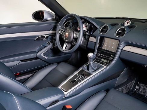 Certified 2025 Porsche 718 Boxster GTS image 15