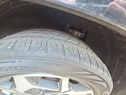 Used 2021 Hyundai Palisade Calligraphy image 23