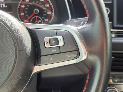 Used 2019 Volkswagen Jetta GLI FWD image 19