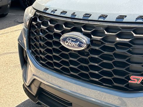 New 2026 Ford Explorer ST w/ Sun And Sound Package AWD/4WD image 23