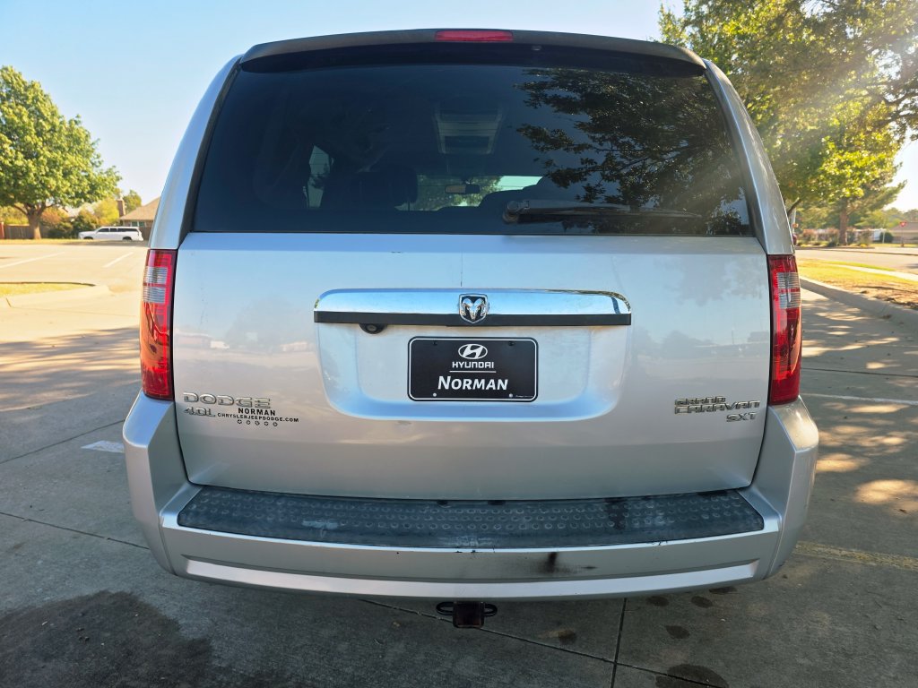 Used 2010 Dodge Grand Caravan SXT FWD image 26