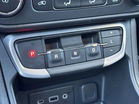 Certified 2024 GMC Terrain SLE FWD image 22