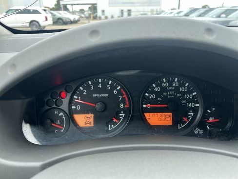 Used 2019 Nissan Frontier SV image 10