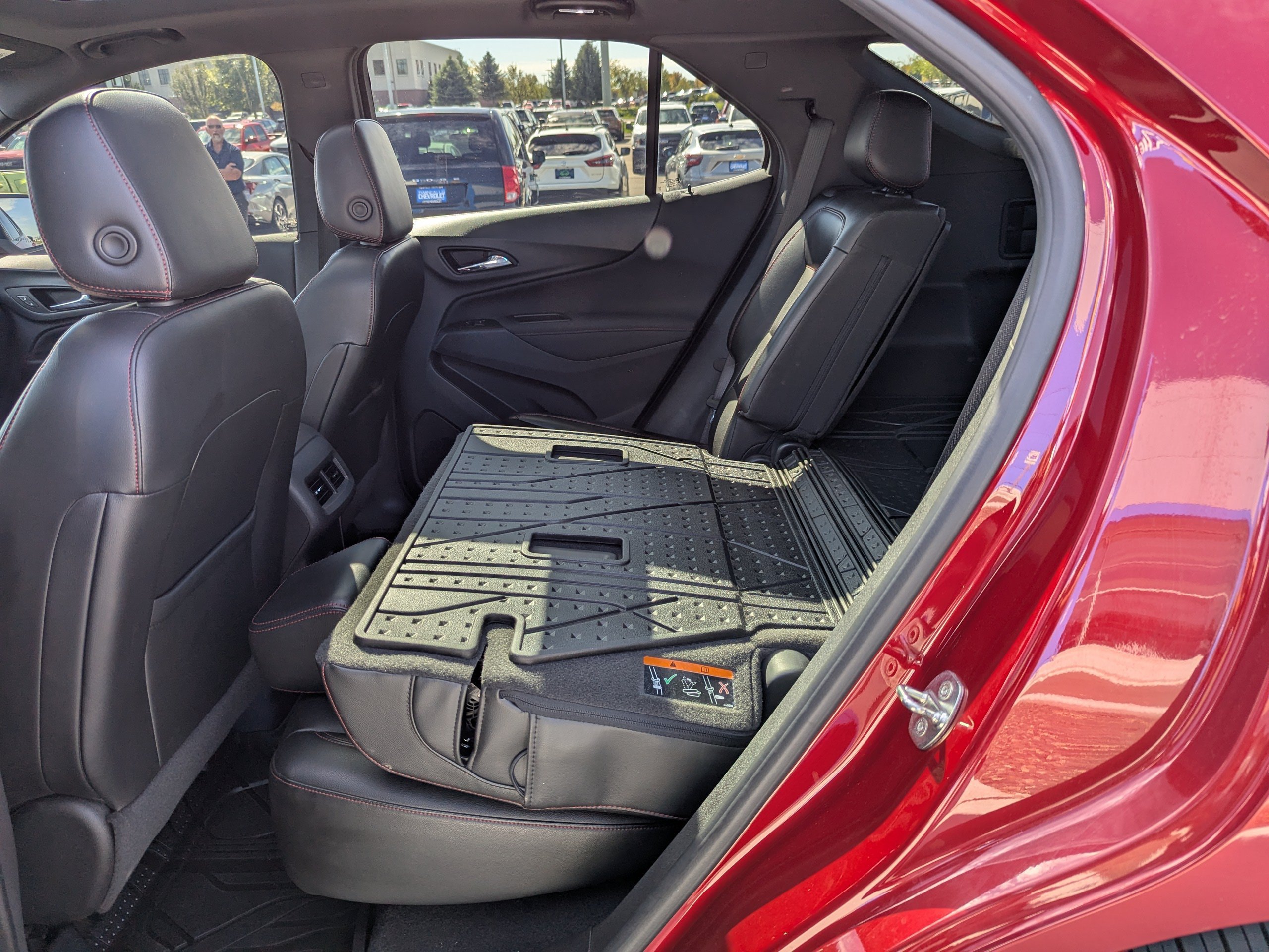 Certified 2023 Chevrolet Equinox RS w/ RS Leather Package AWD/4WD image 34